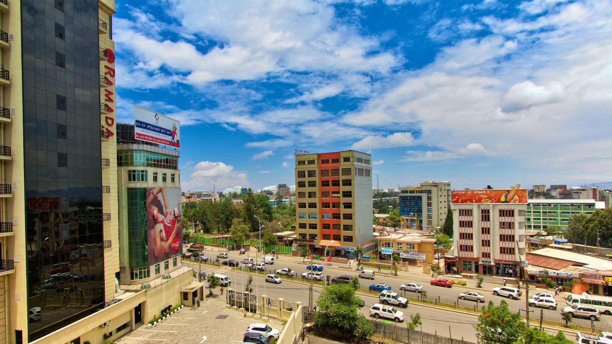 Yober Hotel Аддис-Абеба Экстерьер фото