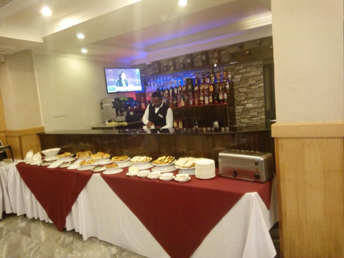 Yober Hotel Аддис-Абеба Экстерьер фото