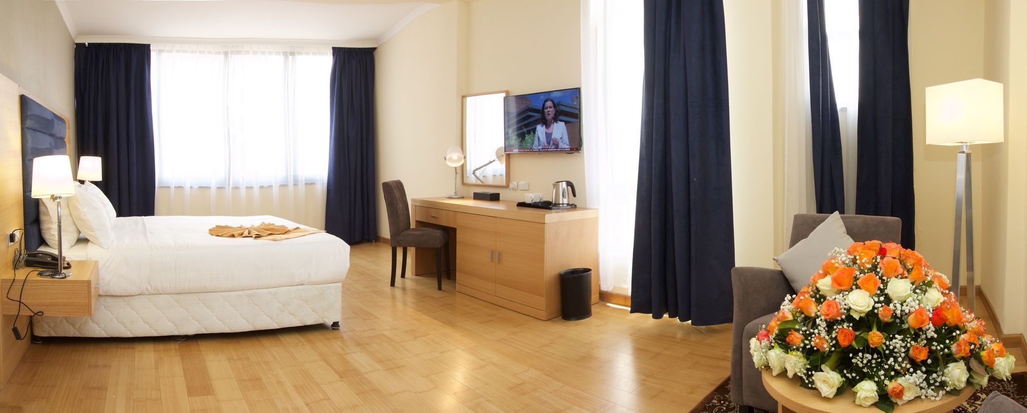 Yober Hotel Аддис-Абеба Экстерьер фото