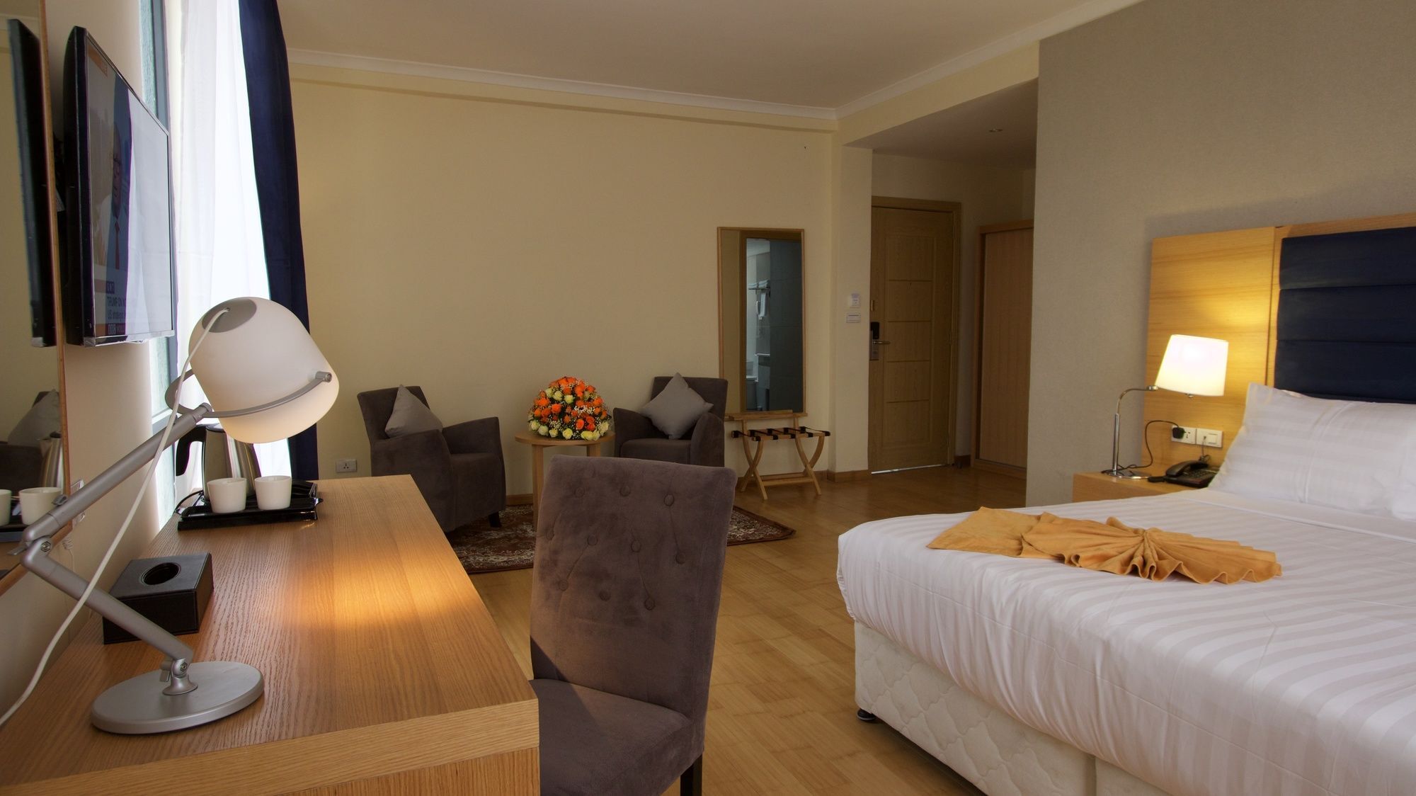 Yober Hotel Аддис-Абеба Экстерьер фото